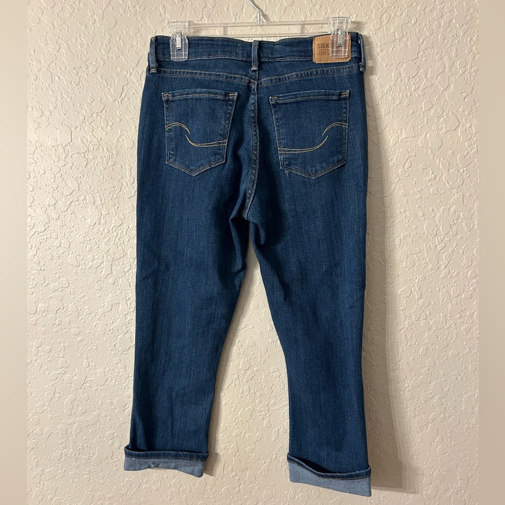 Signature Levi Strauss mid-rise capri Women's Blue Jeans, size 2, W26 - Picture 2 of 6